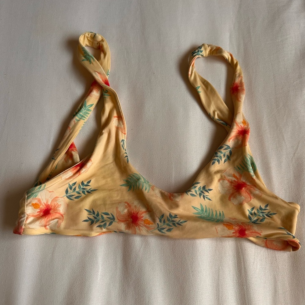 MAI underwear bathing suit top size xs